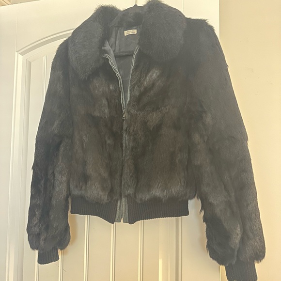 100% Rabbit Fur Coat - Picture 4 of 5